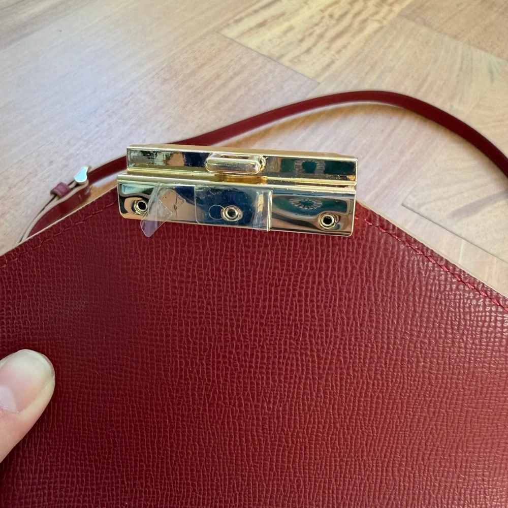 Longchamp Heritage Crossbody Chain - Picture 5 of 12